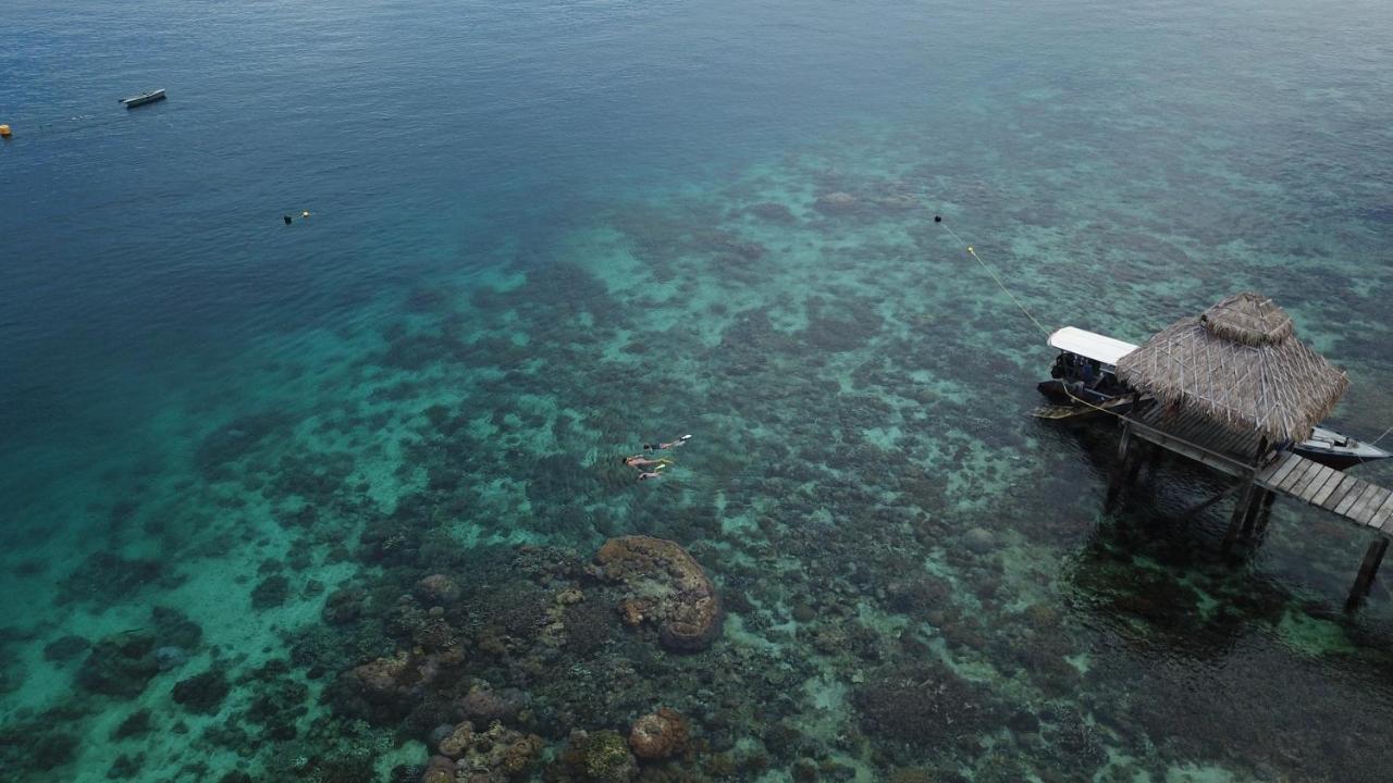 Coral Eye Boutique Resort And Marine Outpost Likupang Eksteriør billede